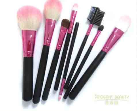 經(jīng)常使用的化妝刷你有用對地方嗎?來看看化妝刷的正確使用方法吧