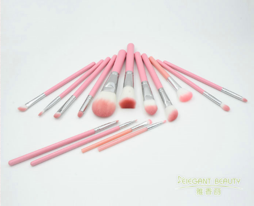 沒有水怎么清洗化妝刷?