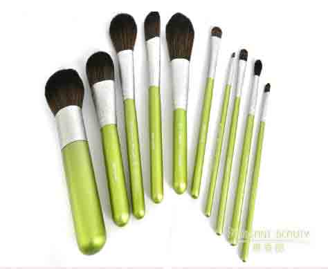 化妝刷清洗晾干后該如何儲(chǔ)存？